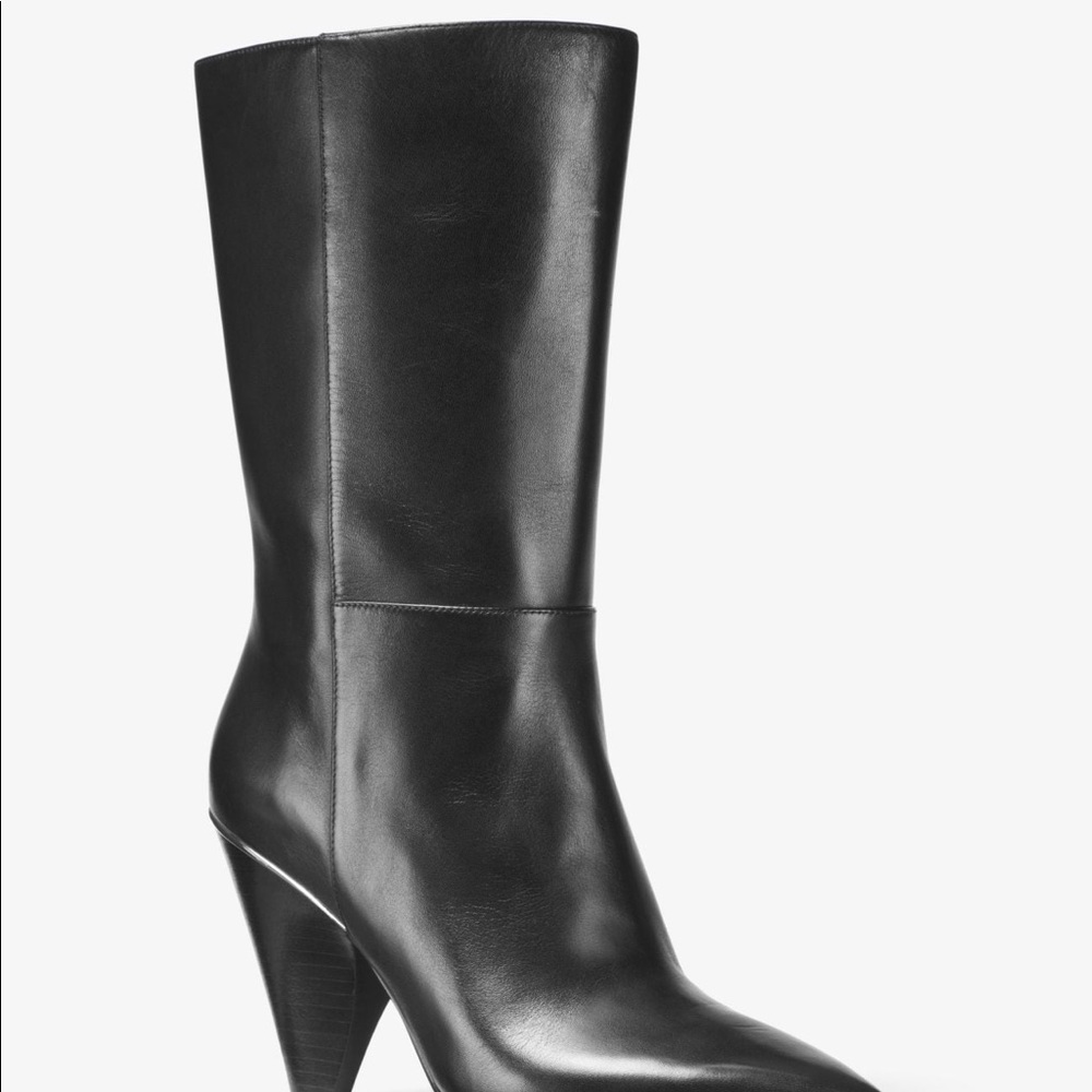 Michael Kors Lizzy Leather Boots